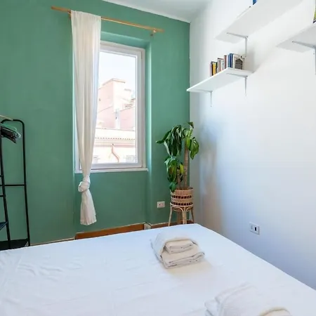 15 Min From Colosseo, And Comfy Řím