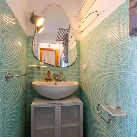 15 Min From Colosseo, And Comfy Apartment *